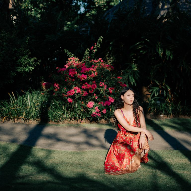 When a Coffee Break Becomes a Connection (Finding a Story at the Next Table)